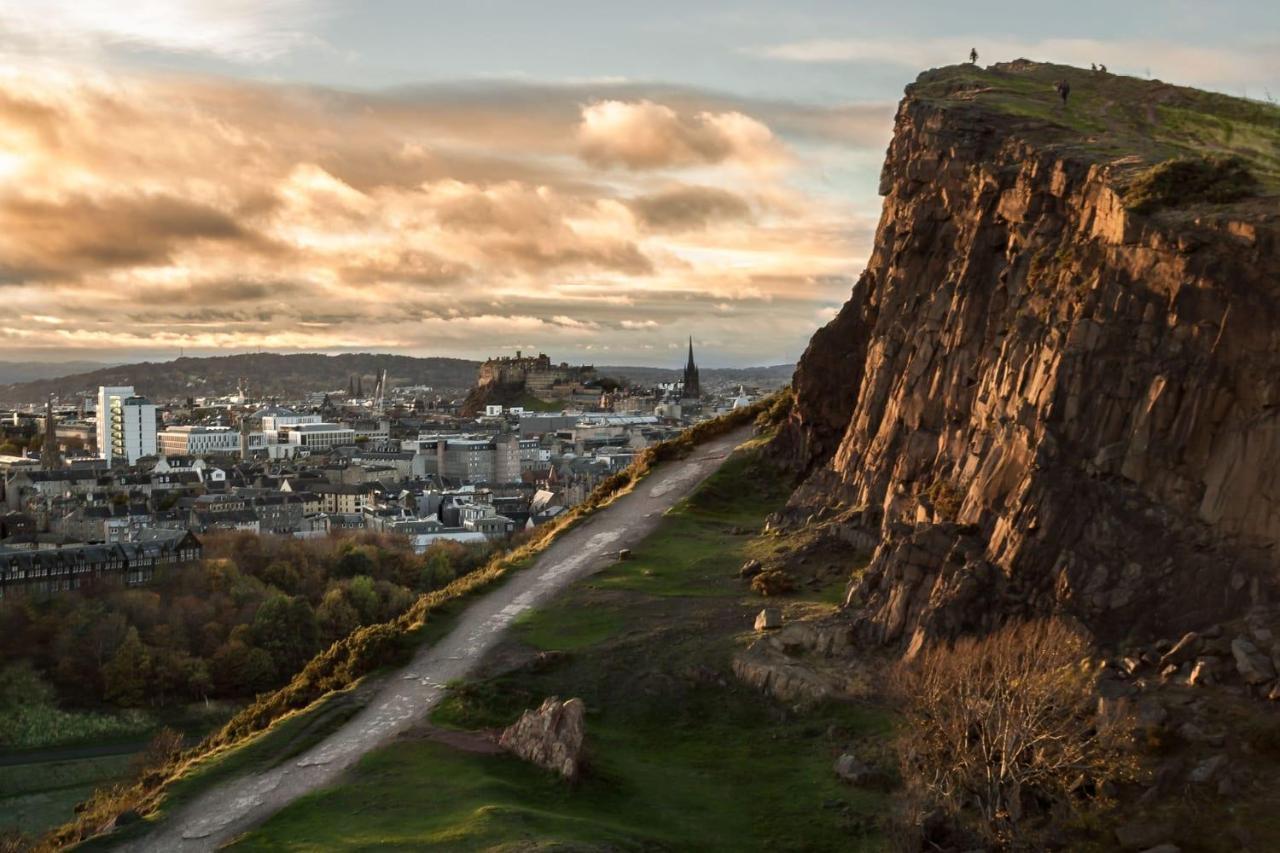 City Centre First Floor Family Suite Edinburgh Eksteriør billede